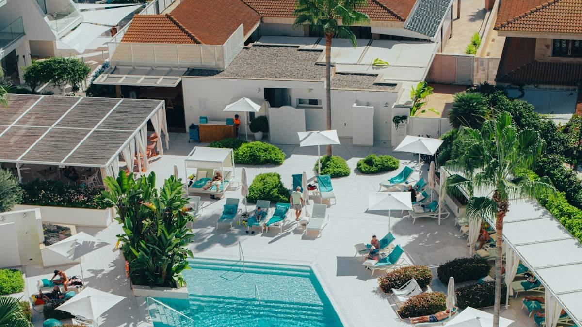 Valuación de proyectos hoteleros con flujos descontados: cómo se proyecta el desarrollo de un hotel